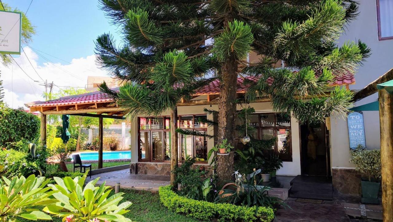 Sommerschield Guest House Maputo Bagian luar foto