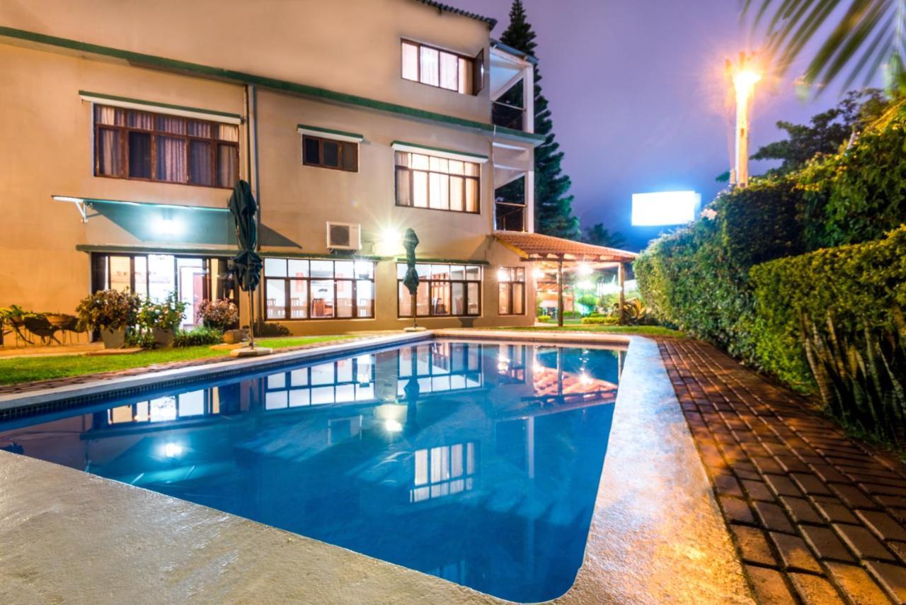 Sommerschield Guest House Maputo Bagian luar foto
