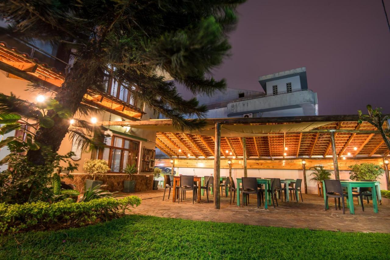 Sommerschield Guest House Maputo Bagian luar foto