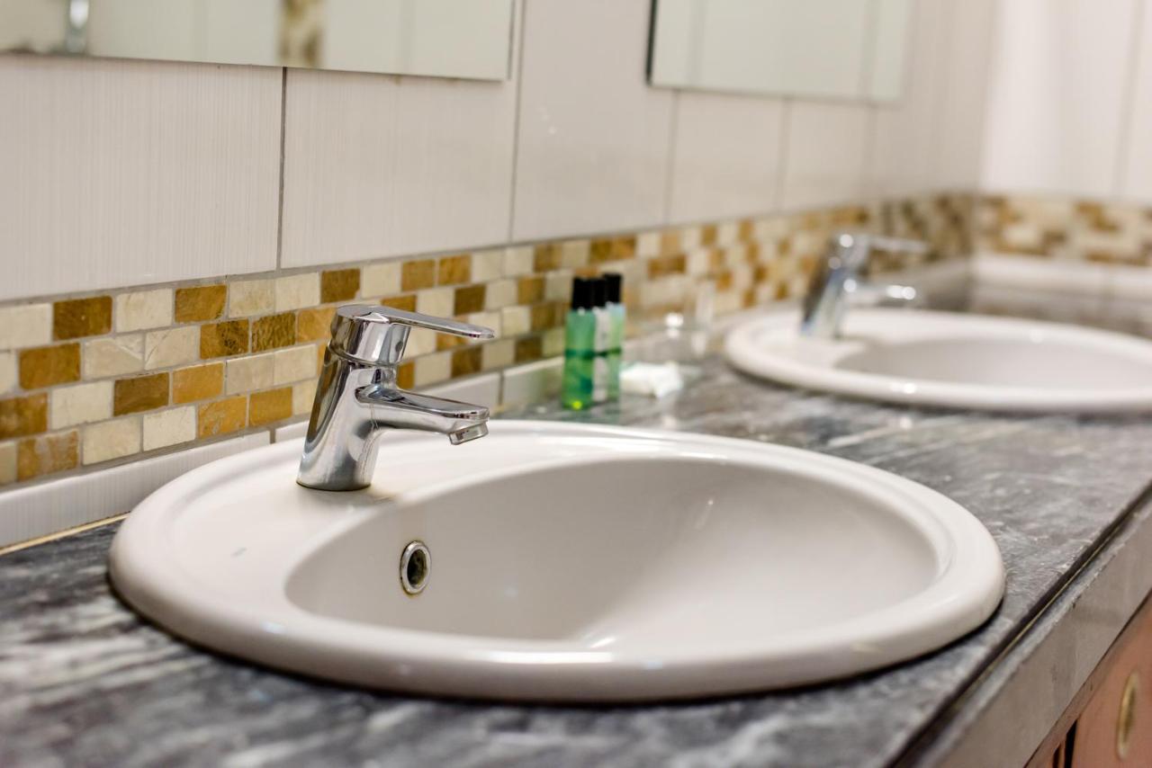 Sommerschield Guest House Maputo Bagian luar foto