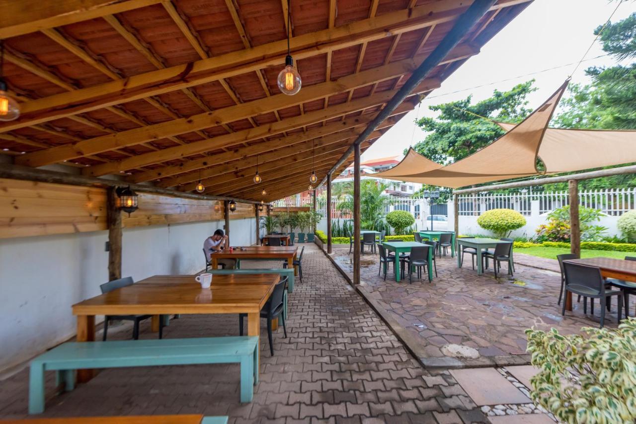 Sommerschield Guest House Maputo Bagian luar foto